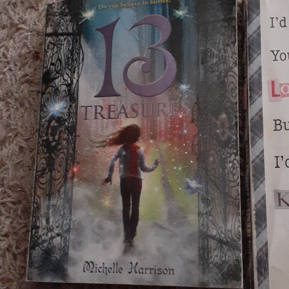 Books - Picture 3 of 7